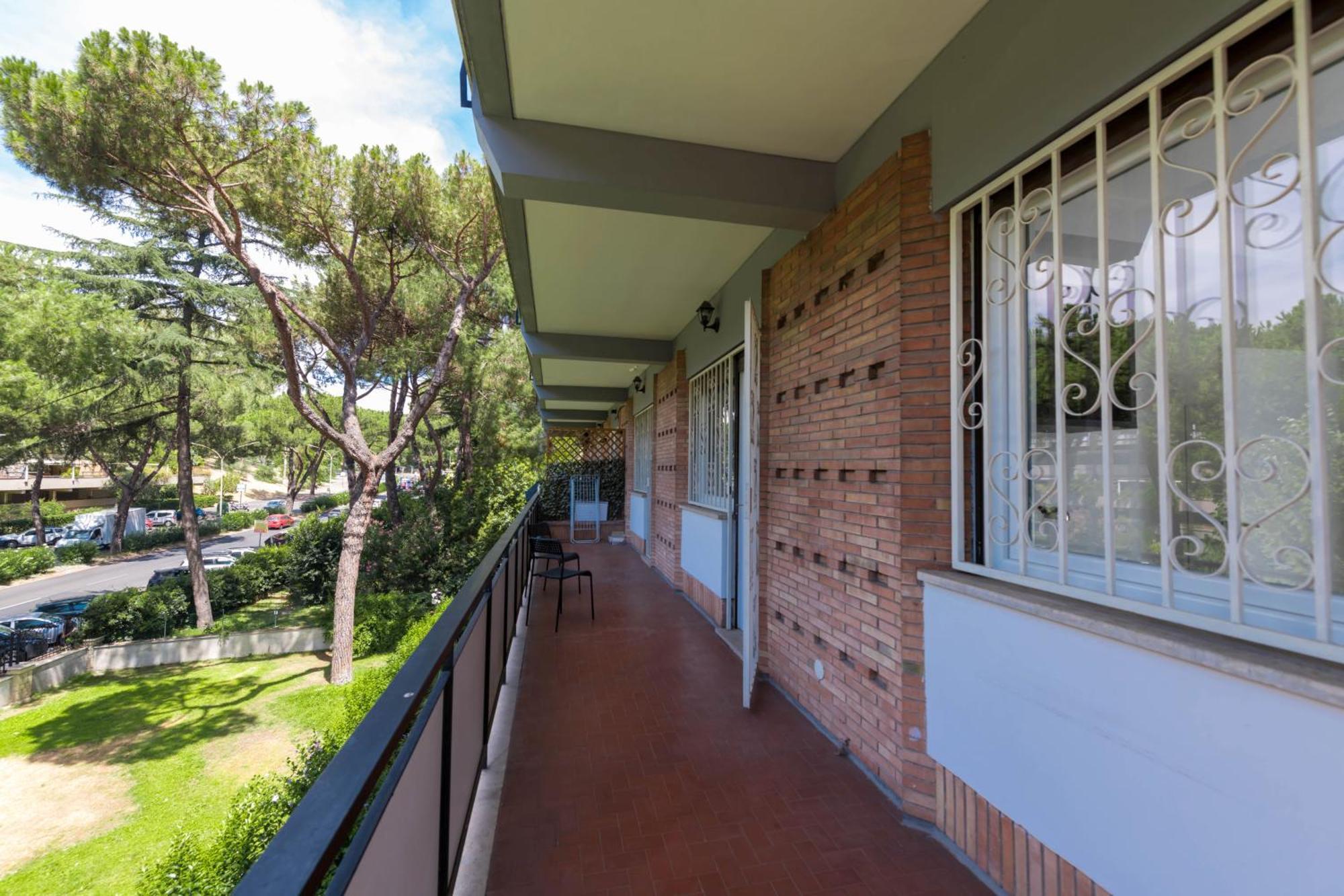 Spazioso Vicino Eur Apartamento